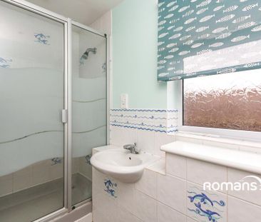 4 bedroom bungalow to rent - Photo 2