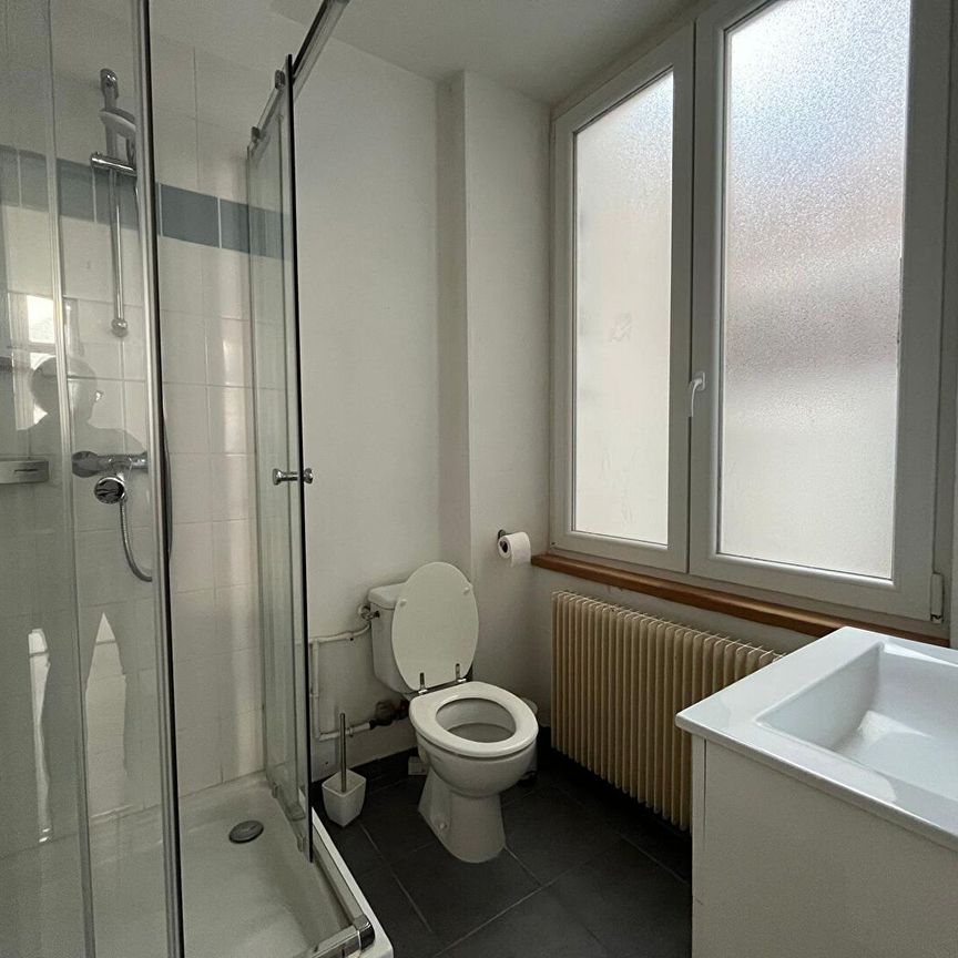 STUDIO HYPERCENTRE situé 9 rue détournée ! réf G386-1 - Photo 1