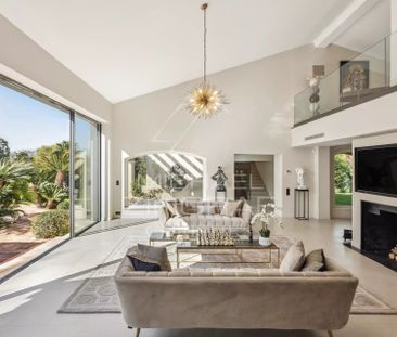 Superbe villa rénovée dans un écrin de verdure - 5 chambres - Photo 3