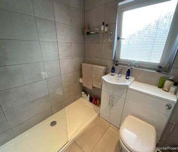 2 bedroom property to rent in Glasgow - Photo 6