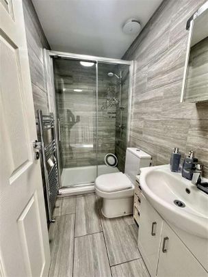 Bilton Road, Perivale, Greenford, UB6 - Photo 1