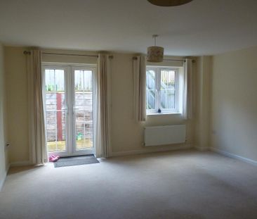 3 bedroom semi-detached house to rent - Photo 4