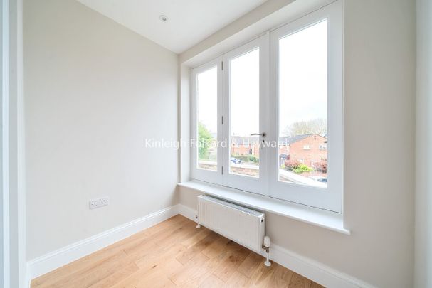 Berrymead Gardens, London, W3 - Photo 1