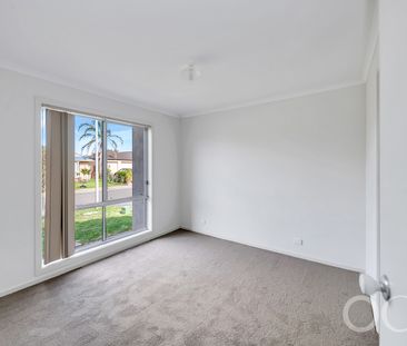 Open the Door to Effortless Coastal Living with Everyday Convenience - Photo 2