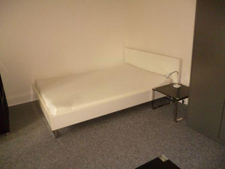 3 bedroom flat to rent - Photo 5