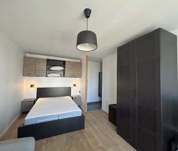 Location Appartement 1 pièce 37m² LA CHAPELLE ST LUC 10600 - Photo 2
