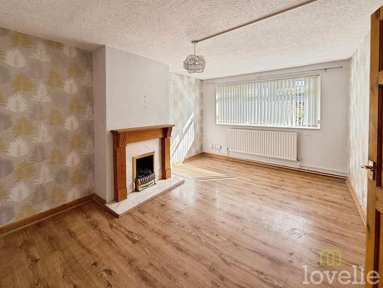 2 bedroom ground floor flat to rent - Photo 1