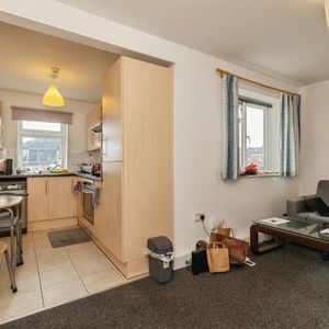 1 bedroom apartment to rent - Photo 2