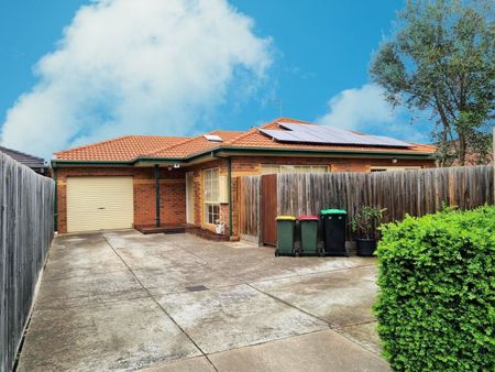 2/21 Hart Street, Airport West VIC 3042 - Photo 3