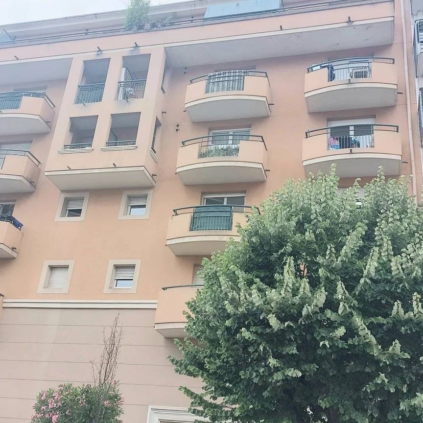 NICE - PASTEUR - STUDIO MEUBLE - BALCON - Photo 1