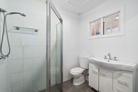 4 Toorak Avenue, Erina - Photo 4