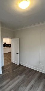 Recently Renovated 5½ Apartments Available - A louer • For Rent - Photo 4