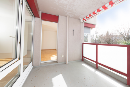 Grosszügige 2.5-Zimmerwohnung an zentraler Lage - Photo 3