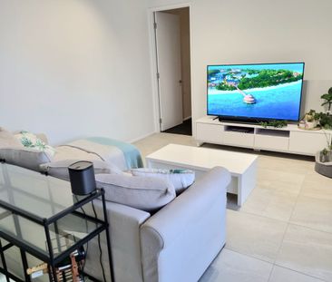 Its Actual Balcony Heaven! - Photo 1