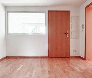 IDYLLISCH IM ERZGEBIRGE! Tolle 4-Raum Wohnung mit Kamin - Foto 1