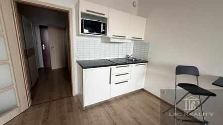 Pronájem bytu 1+kk a garsoniéry 33 m² - Photo 3