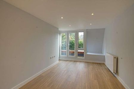 Liston House, Cromwell Gardens, Marlow, SL7 - Photo 2