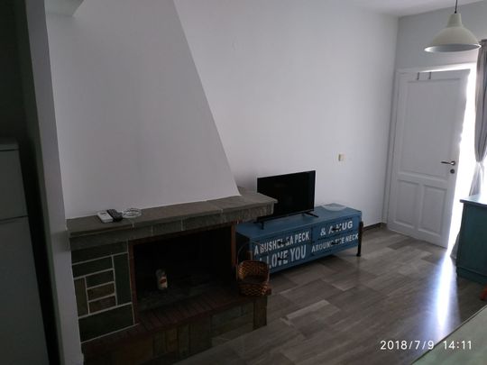 Studio/Γκαρσονιέρα για ενοικίαση - Μηχανιώνα, - Φωτογραφία 1