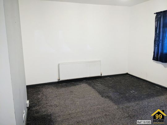 4 bed Detached in Williamson Street Penfields, Wolverhampton, WV3 0JX - Photo 1