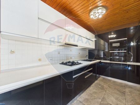 Casă / Vilă Tancabesti 6 camere de inchiriat - Fotografie 4