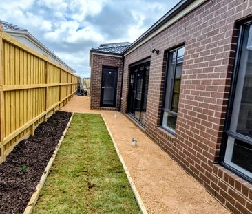 Wyndham Vale - Photo 1