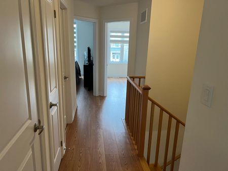 For Lease - 31 Tamworth Terrace, Barrie, Ontario - Photo 3