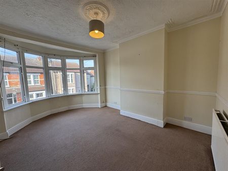 1 Bedroom Flat - Photo 3