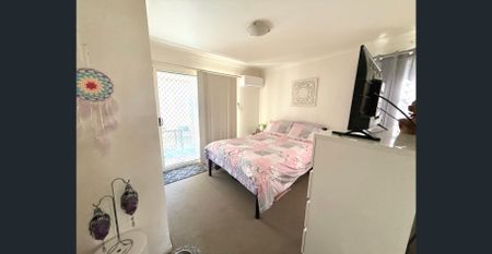 Over 50's Accommodation! - Photo 2