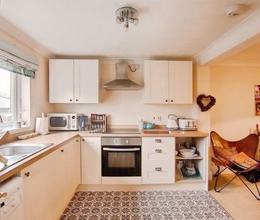 3 Bedroom End Terraced House To Rent - Photo 6