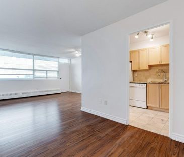 For Lease - 2263 Marine Drive Unit# 1408, Oakville, Ontario - Photo 3