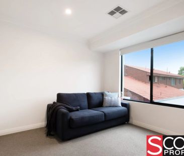 1B Sprigg Place, BOORAGOON WA 6154 - Photo 4