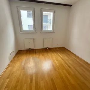 3 Zimmer Wohnung 62m² inkl. Tiefgarage ! Perfekt für WG oder Familie! - Photo 2