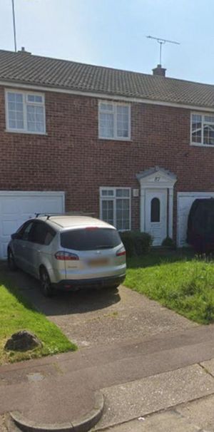 3 bedroom terraced house to rent - Photo 1