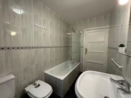 Calle del Doctor Esquerdo, Madrid, Community of Madrid 28028 - Photo 3