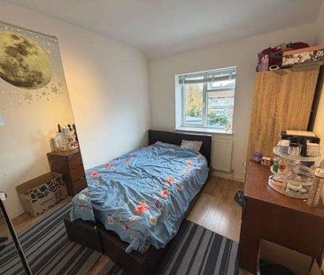 Dagenham Avenue, Dagenham, RM9 - Photo 2