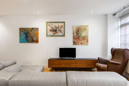 2 Bed Flat, Tottenham Road, N1 - Photo 2