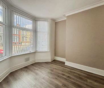 4 bedroom terraced house to rent - Photo 2