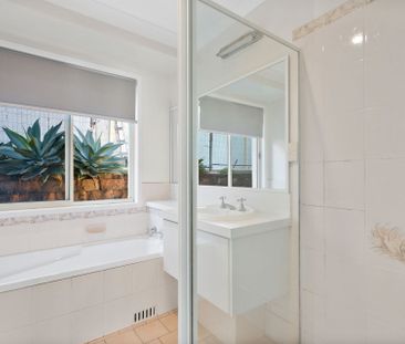 Charming family home - Photo 5