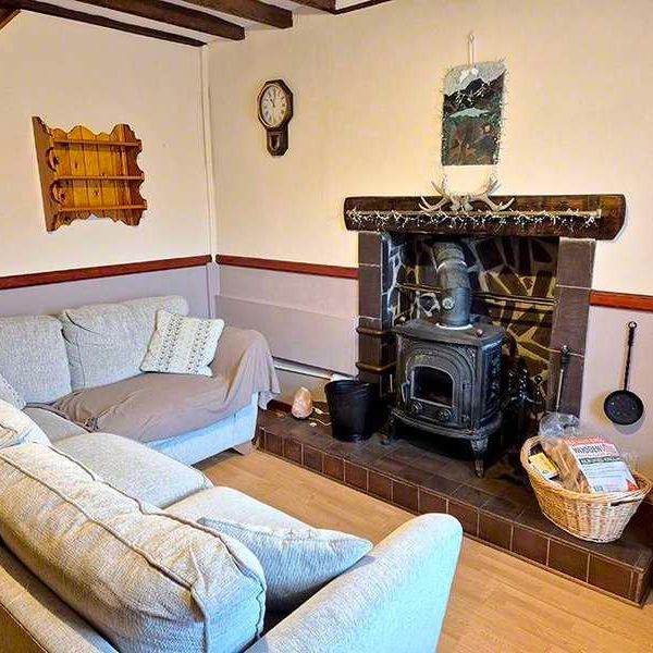 Kinmel Terrace, Nantlle, Caernarfon, LL54 - Photo 1