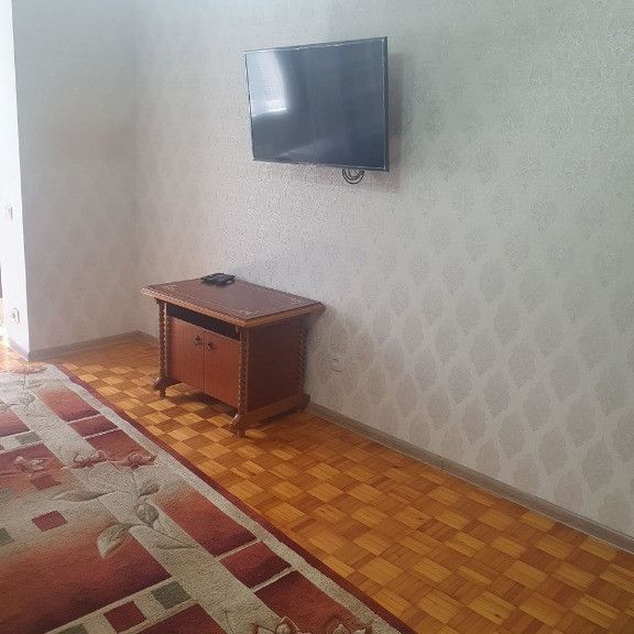Garsoniera de inchiriat in zona Tineretului - Fotografie 1