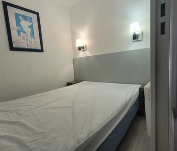 Location Appartement 2 pièces 27m² CANNES 06150 - Photo 2