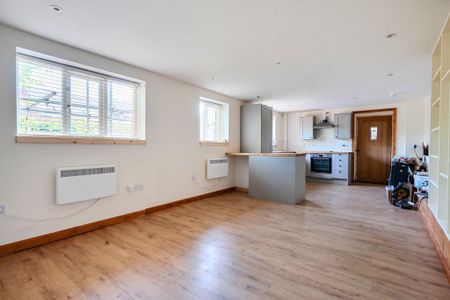 3 bedroom cottage to rent - Photo 2