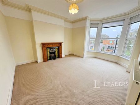 2 bedroom apartment to rent South Parade, Skegness, Lincolnshire, PE25 - Photo 5