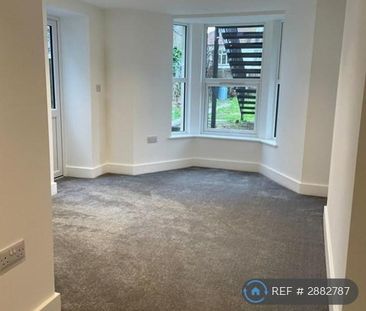 2 bedroom end of terrace house to rent - Photo 1