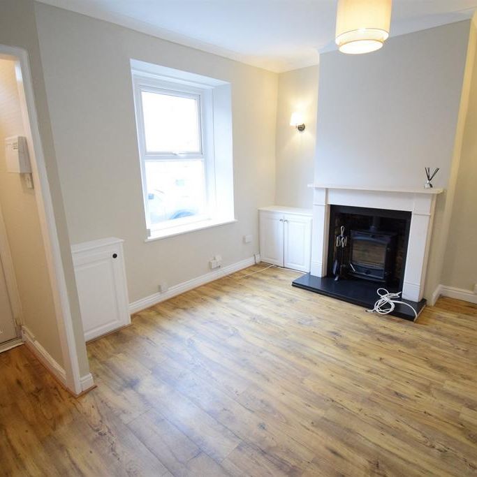 2 bedroom terraced house to rent - Photo 1