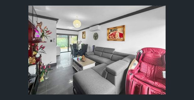 TOWNHOUSE FOR RENT - Photo 1