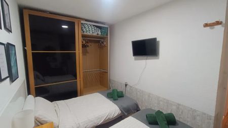 Calle del Caballero de Gracia, Madrid, Community of Madrid 28013 - Photo 3