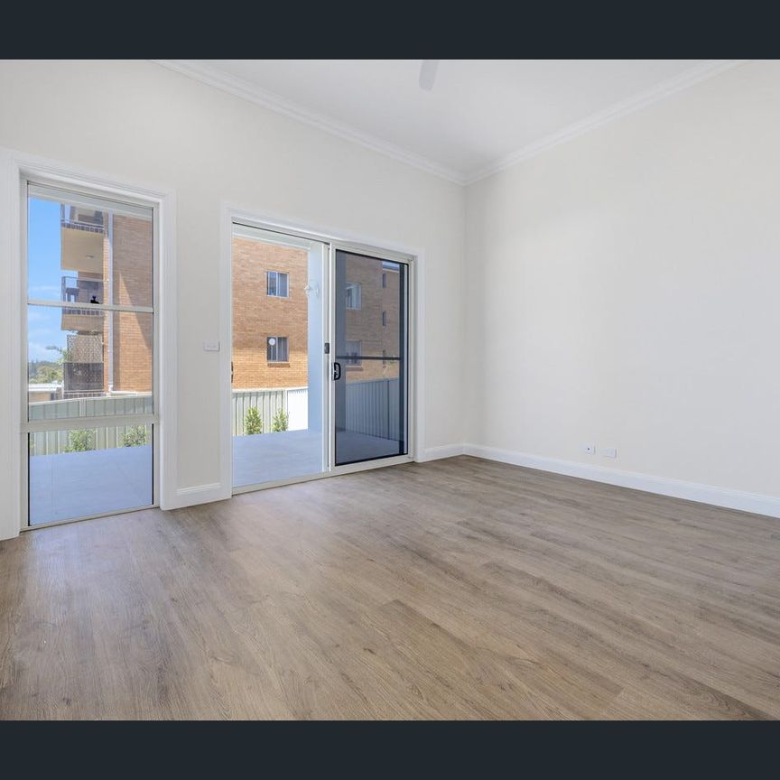 Coastal Residence of Exceptional Quality - Photo 1