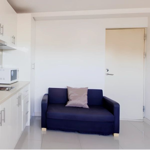 Studio Apartment - Photo 1