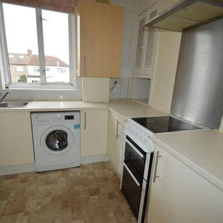 Rainham Road South, Dagenham, RM10 - Photo 3